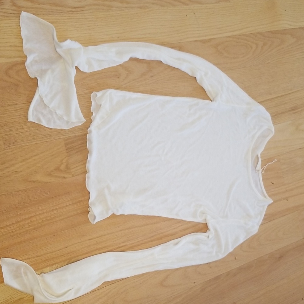 Delicate top
